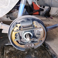 Les freins de notre Simca Aronde 1300 Les freins de notre Simca Aronde 1300