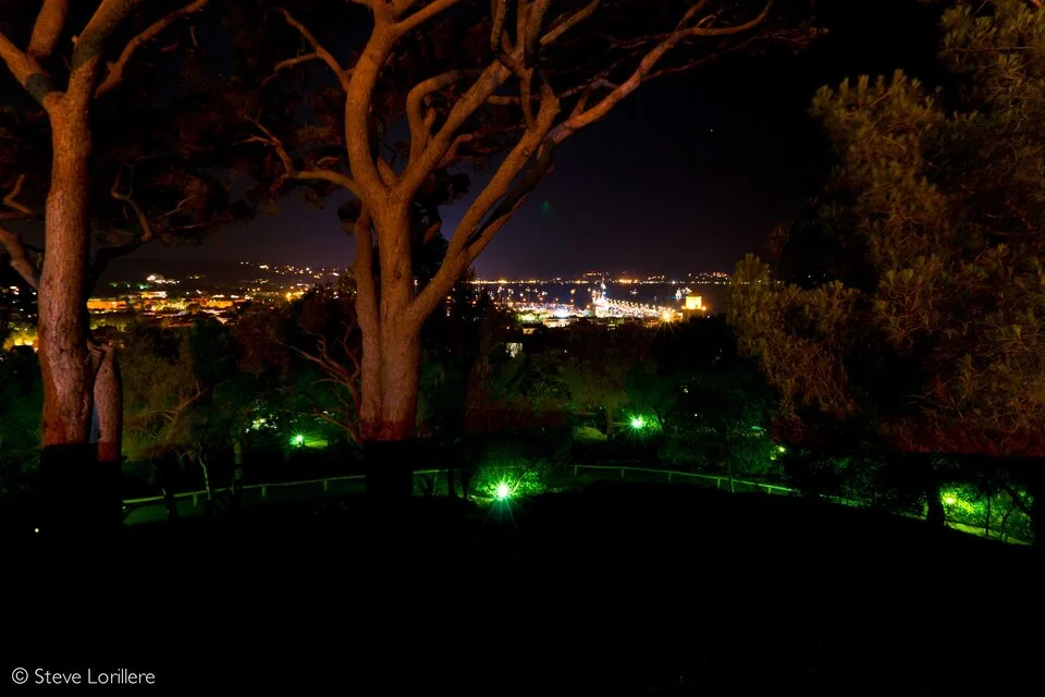 Saint-Tropez de nuit Saint-Tropez de nuit au bord de l’eau